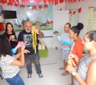 CURSO CONTANDO HISTÓRIAS COLORINDO VIDAS - ASPECTOS TERAPÊUTICOS DA CONT. DE HISTÓRIA -TURMA 3