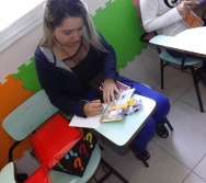 CURSO CONTANDO HISTÓRIAS COLORINDO VIDAS - TÉCNICAS PARA CONTAR HISTÓRIAS III -TURMA 6