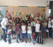 LANÇAMENTO DO LIVRO NTV - PARE OLHE E ESCUTE - ESCOLAS