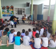 COLORIR - PROJETO CONTANDO HISTÓRIAS COLORINDO VIDAS - UMEI VILA VELHA