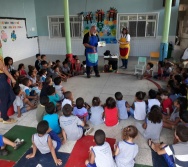 COLORIR - PROJETO CONTANDO HISTÓRIAS COLORINDO VIDAS - UMEI VILA VELHA