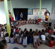 COLORIR - PROJETO CONTANDO HISTÓRIAS COLORINDO VIDAS - UMEI VILA VELHA