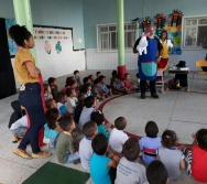 COLORIR - PROJETO CONTANDO HISTÓRIAS COLORINDO VIDAS - UMEI VILA VELHA