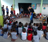 COLORIR - PROJETO CONTANDO HISTÓRIAS COLORINDO VIDAS - UMEI VILA VELHA