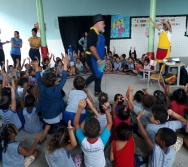 COLORIR - PROJETO CONTANDO HISTÓRIAS COLORINDO VIDAS - UMEI VILA VELHA