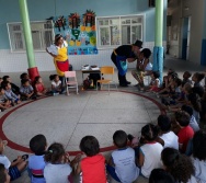 COLORIR - PROJETO CONTANDO HISTÓRIAS COLORINDO VIDAS - UMEI VILA VELHA