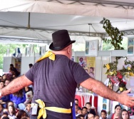 PARTICIPAÇÃO DO COLORIR NA FEIRA LITERÁRIA DO ES - PARE OLHE E ESCUTE!