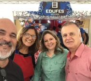 PARTICIPAÇÃO DO COLORIR NA FEIRA LITERÁRIA DO ES - PARE OLHE E ESCUTE!