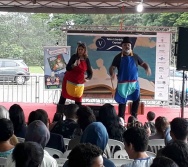 PARTICIPAÇÃO DO COLORIR NA FEIRA LITERÁRIA DO ES - PARE OLHE E ESCUTE!