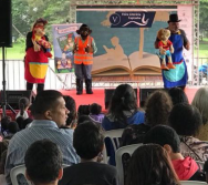 PARTICIPAÇÃO DO COLORIR NA FEIRA LITERÁRIA DO ES - PARE OLHE E ESCUTE!