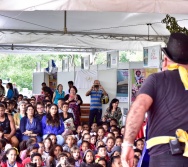 PARTICIPAÇÃO DO COLORIR NA FEIRA LITERÁRIA DO ES - PARE OLHE E ESCUTE!