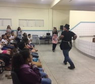 COLORIR - CONTAÇÃO DE HISTÓRIA NA ESCOLA JORGE AMADO - NOVA CARAPINA II