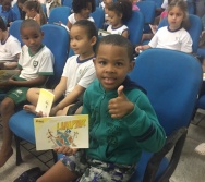 COLORIR - CONTAÇÃO DE HISTÓRIA NA ESCOLA JORGE AMADO - NOVA CARAPINA II