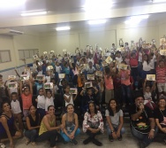 COLORIR - CONTAÇÃO DE HISTÓRIA NA ESCOLA JORGE AMADO - NOVA CARAPINA II