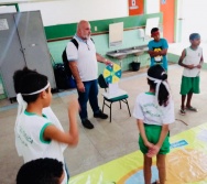 AULA DE SEGURANÇA FERROVIÁRIA - ESCOLA ANTÔNIO COUTINHO - BAIRRO RETIRO SAUDOSO/CARIACICA