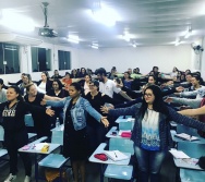 FACULDADE FAMO - PORTO FELIZ - OFICINA BULLYING BRINCADEIRA SEM LIMITES