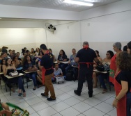 OFICINA DE CONTAÇÃO DE HISTÓRIA - NA SEMANA DO PEDAGOGO - FABRA