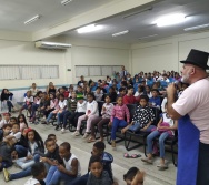 CONTAÇÃO DE HISTÓRIA NA EMEF JORGE AMADO - ESCOLA PARCERIA - ABERTURA DO PROJETO DE LITERATURA