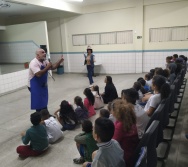CONTAÇÃO DE HISTÓRIA NA EMEF JORGE AMADO - ESCOLA PARCERIA - ABERTURA DO PROJETO DE LITERATURA