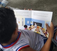 RITA SANTOS E EUGÊNIO FERNANDES LANÇAM O LIVRO SOMOS TODOS COLORIDOS