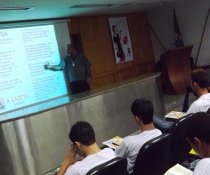 PALESTRA INTERATIVA NO SENAC - VILA VELHA COM ADOLESCENTES APRENDIZES - VESPERTINO