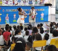 MAIS DE 400 CRIANÇAS FORAM CONTEMPLADAS COM LIVROS DOS CLÁSSICOS DA LITERATURA