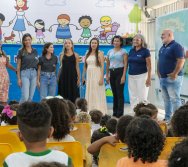 MAIS DE 400 CRIANÇAS FORAM CONTEMPLADAS COM LIVROS DOS CLÁSSICOS DA LITERATURA