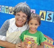 MAIS DE 400 CRIANÇAS FORAM CONTEMPLADAS COM LIVROS DOS CLÁSSICOS DA LITERATURA