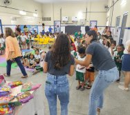MAIS DE 400 CRIANÇAS FORAM CONTEMPLADAS COM LIVROS DOS CLÁSSICOS DA LITERATURA
