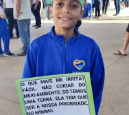 PAA - PASSEATA AMBIENTAL NA COMUNIDADE DE NAQUE - ESCOLA PEDRO FERNANDES