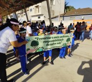 PAA - PASSEATA AMBIENTAL NA COMUNIDADE DE NAQUE - ESCOLA PEDRO FERNANDES