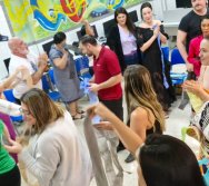 PROJETO APOIE - SEDU/CARIACICA - ES - COLORIR TRABALHANDO AS DIFERENÇAS COM PSICÓLOGOS E ASSISTENTES SOCIAIS