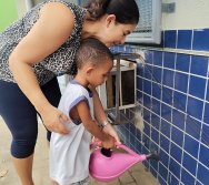 DIA DE PLANTAR RABANETES COM O CMEI REGIONAL SILVESTRE - PEQUENOS HORTICULTORES NO PROJETO COLORIR SUSTENTÁVEL