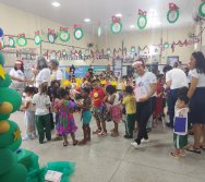 CHEGADA DE PAPAI NOEL - CMEI REGIONAL SILVESTRE