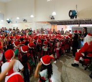 CHEGADA DE PAPAI NOEL - CMEI VERA CALMON