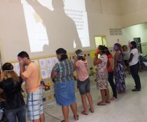 ESCOLA DE PAIS - MINHA CASA TAMBÉM É COLORIDA - CMEI CORA CORALINA