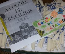 CURSO DE APRIMORAMENTO DE PROFESSORES - CMEI CORA CORALINA - ATIVIDADE COLCHA DE RETALHOS