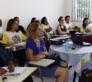 PROJETO CONTANDO HISTÓRIAS COLORINDO VIDAS! COM A PARTICIPAÇÃO DA PROFª Ms. VANESSA CAVALCANTE