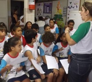 CAPRI DE LÍDERES - APRENDENDO A COLETAR DADOS DAS CONTAS DE ENERGIA DA ESCOLAS E ALUNOS.