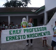 PC3ES  - CULMINÂNCIA DO PROJETO NA ESCOLA PROF ERNESTO NASCIMENTO COM PASSEATA NA RUA