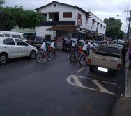 PC3ES  - CULMINÂNCIA DO PROJETO NA ESCOLA PROF ERNESTO NASCIMENTO COM PASSEATA NA RUA
