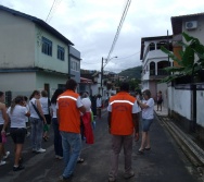 PC3ES  - CULMINÂNCIA DO PROJETO NA ESCOLA PROF ERNESTO NASCIMENTO COM PASSEATA NA RUA