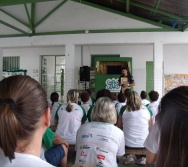 PC3ES  - CULMINÂNCIA DO PROJETO NA ESCOLA PROF ERNESTO NASCIMENTO COM PASSEATA NA RUA