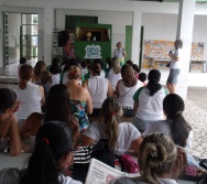 PC3ES  - CULMINÂNCIA DO PROJETO NA ESCOLA PROF ERNESTO NASCIMENTO COM PASSEATA NA RUA