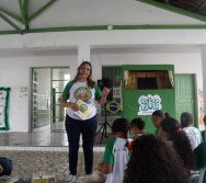 PC3ES  - CULMINÂNCIA DO PROJETO NA ESCOLA PROF ERNESTO NASCIMENTO COM PASSEATA NA RUA