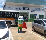 SUPER SUSTENTÁVEL CHEGA EM FUNDÃO E RECEPCIONA AS CRIANÇAS DA EMEF PROF ERNESTO NASCIMENTO