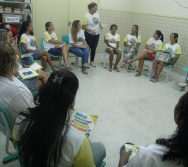 CAPRI - CMEI CORA CORALINA - APRESENTAÇÃO DA PROJETO CONTANDO HISTÓRIA COLORINDO VIDAS