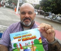 NOVO LIVRO - TODOS CONTRA O BULLYING - COLORIR E ESTÚDIO ZOTA