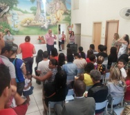 PALESTRA PARA PAIS SOBRE EDUCAÇÃO HUMANISTA DE VALORES NA ESCOLA E EM CASA