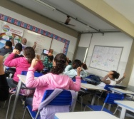 1ª etapa do Projeto Cuida de Mim - Enfrentamento ao Bullying - EEEFM MARINGÁ